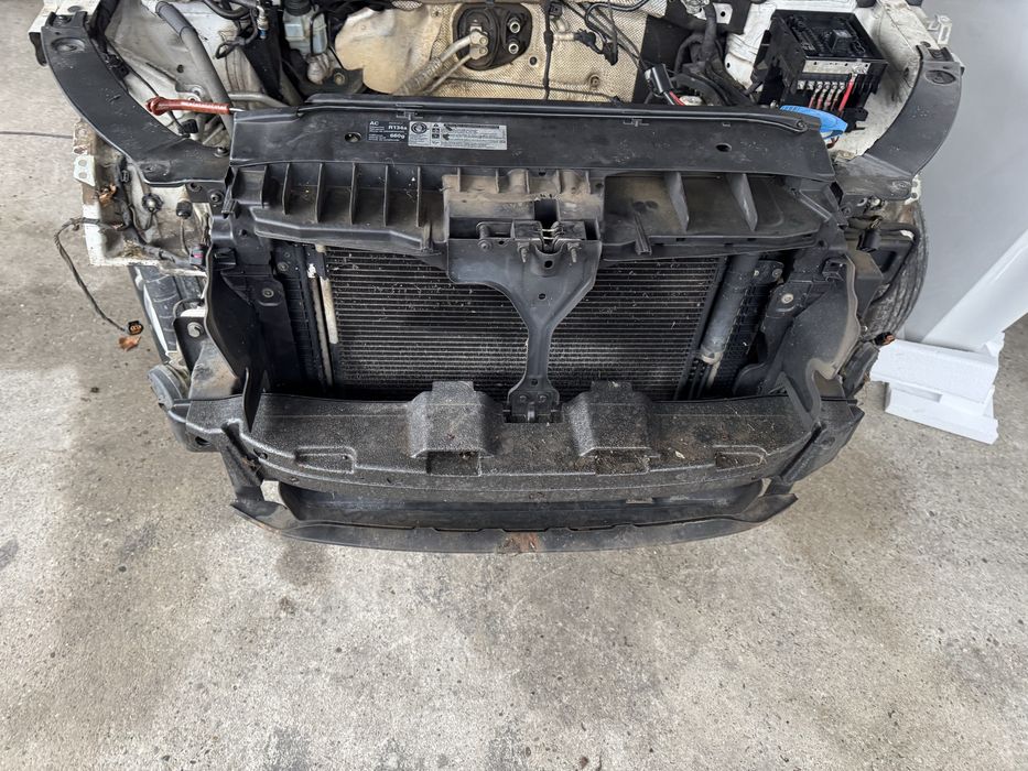 Trager,bara spate,oglinda/oglinzi,haion/luneta,parbriz pt vw tiguan