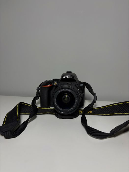 Фотоапарат Nikon D3500