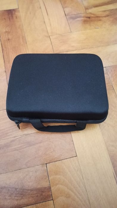 Vând Dronă E88 cu 2 baterii