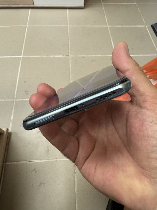 Xiaomi Mi 11i 5G 8+4/256gb