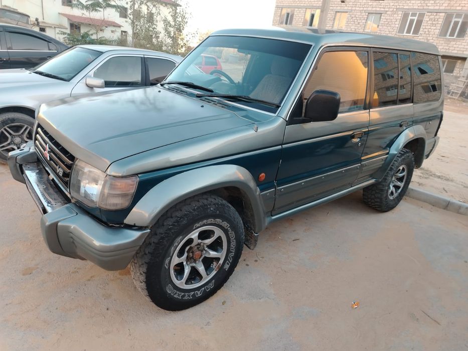 Mitsubishi pajero