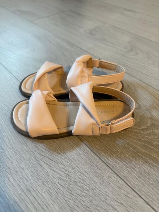 Sandale-Reserved-marimea 30
