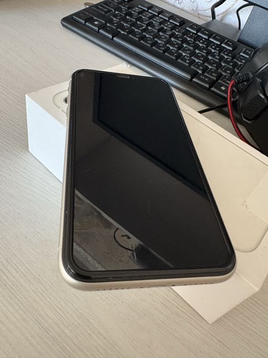 Айфон 11 64гб. с коробкой