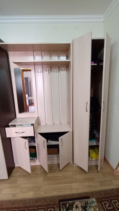 Продам два шкафа