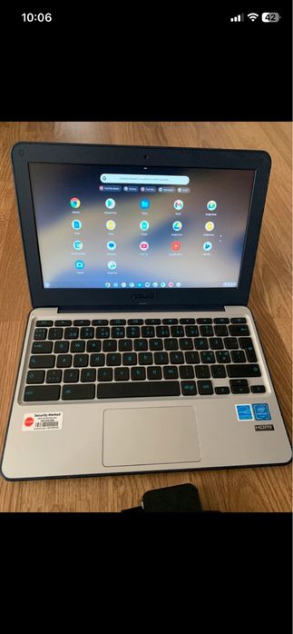 Laptop Asus ChromeOS display 12,6 led,4gb ram,ssd disk perfect funcțional baterie buna vine cu incarcator.Trimit prin curier.