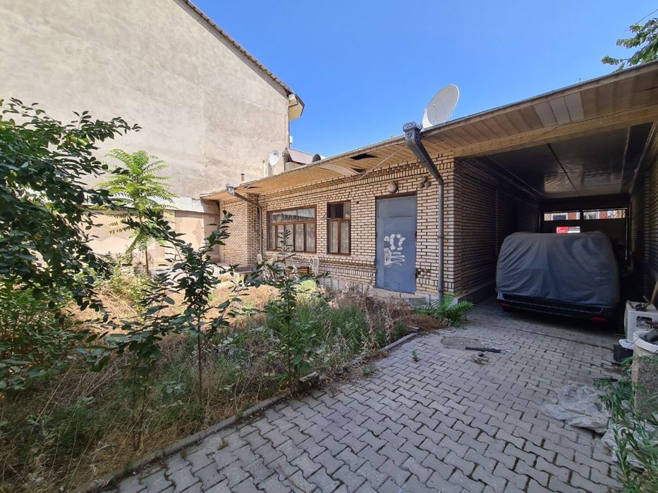 Продаётся земельный участок гостиница России