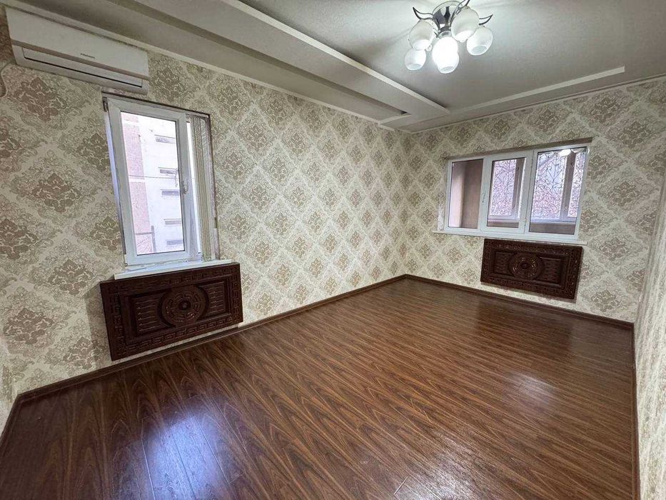 Срочно продаётся 2-х комнатная на Карасу 1 ор-р 209 школа, Дуньё !