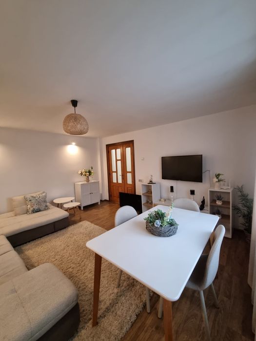 Inchiriez apartament in Radauti