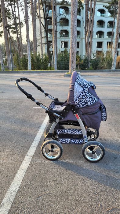 Бебешка количкаа