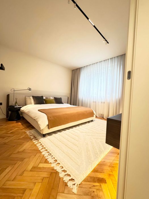 Продава се Тристаен апартамент в София, Лозенец - 75 кв.м за 5114 €/кв.м - Снимка #2