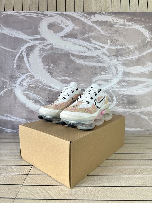 Nike AIr Max Scorpion White Rainbow