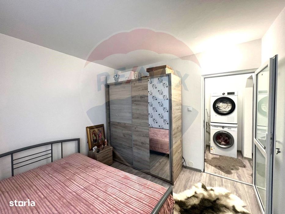 Apartament cu 2 camere semidecomandate de vânzare în zona Republicii