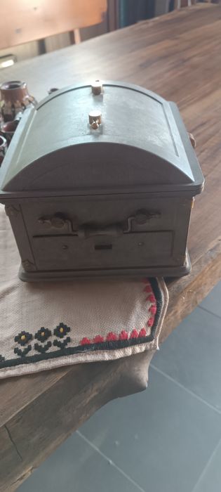 Стара музикална кутия антика 1991 г. Съветска