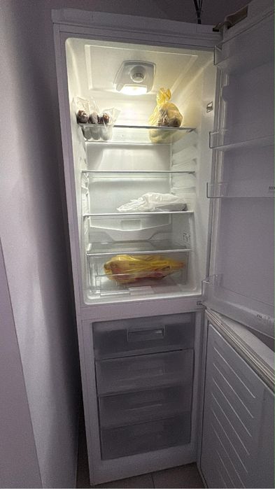 Vand mobilier si elctrocasnice