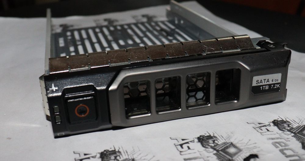 Caddy Server Dell 3.5" LFF Sas/Sata Gen 11-13 058CWC