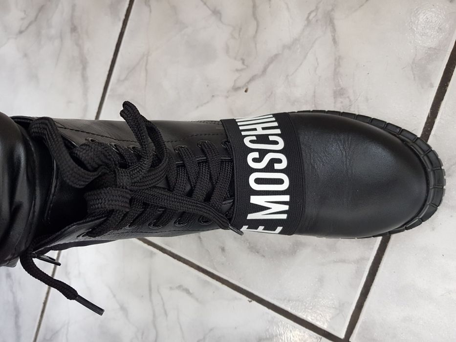 Боти Love Moschino, Liu jo,Cesare Paciotti