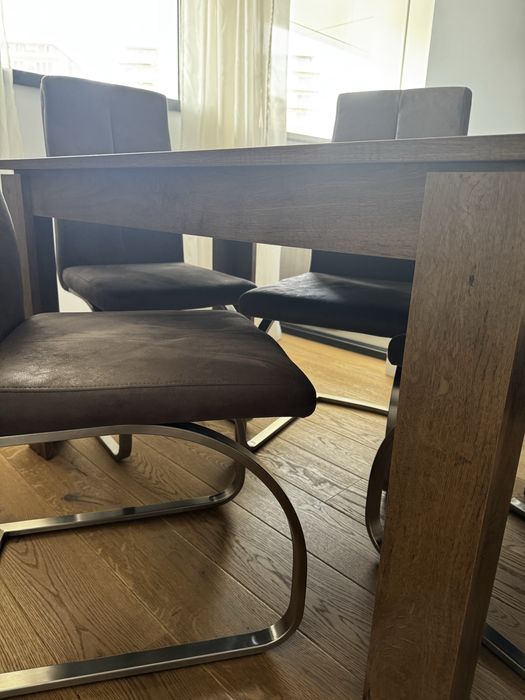 Set 4 scaune in stare foarte buna. Ridicare personala