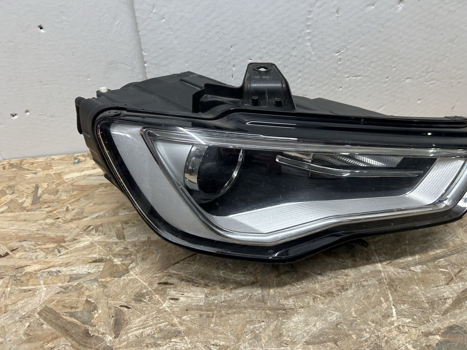 Far faruri Audi A3 8V0 bi xenon 2012-2015 dreapta