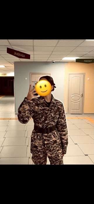 Военная форма на НВП итп.