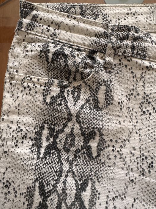 Pantaloni damă Zara