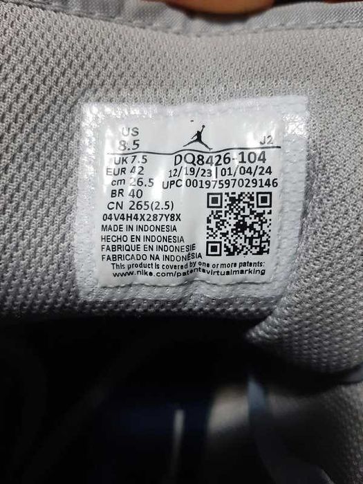 Air Jordan 1 Mid Wolf Grey Midnight Navy