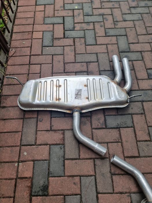 Toba finala intermediara saxofon noua SEAT Leon Altea