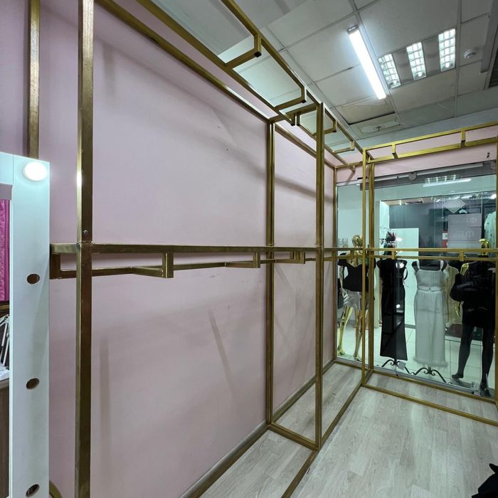 стойка для одежды