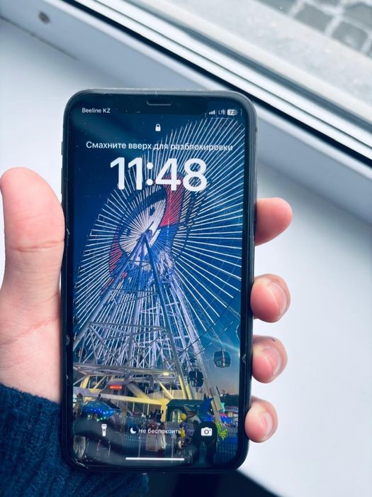 Продам айфон 11 черный