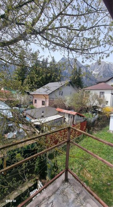 Vila spatioasa de vanzare in Busteni-Oportunitate de investitie