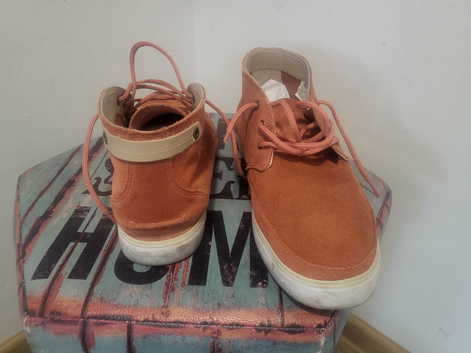 Ghete Lacoste piele intoarsa