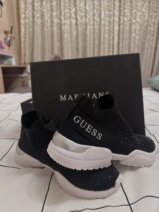 Обувки GUESS 38 номер