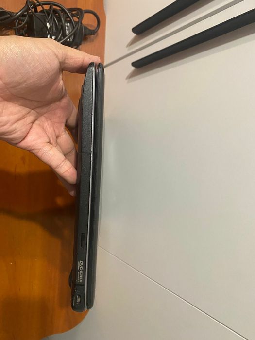 ASUS intel core i5/Nvidia GeForce GT720M