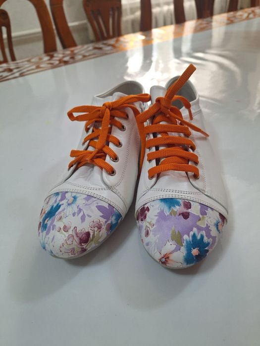 Продаётся новая кожаная обувь