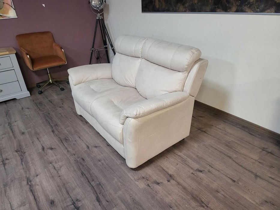 Кремав диван двойка от плат
