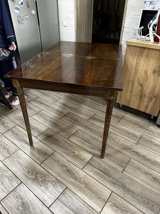 Стол советский в дар отдам