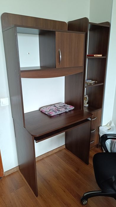 Продам шкаф, кресло, стол
