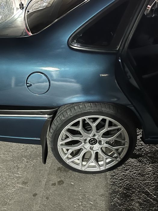 Титанка Vossen r17