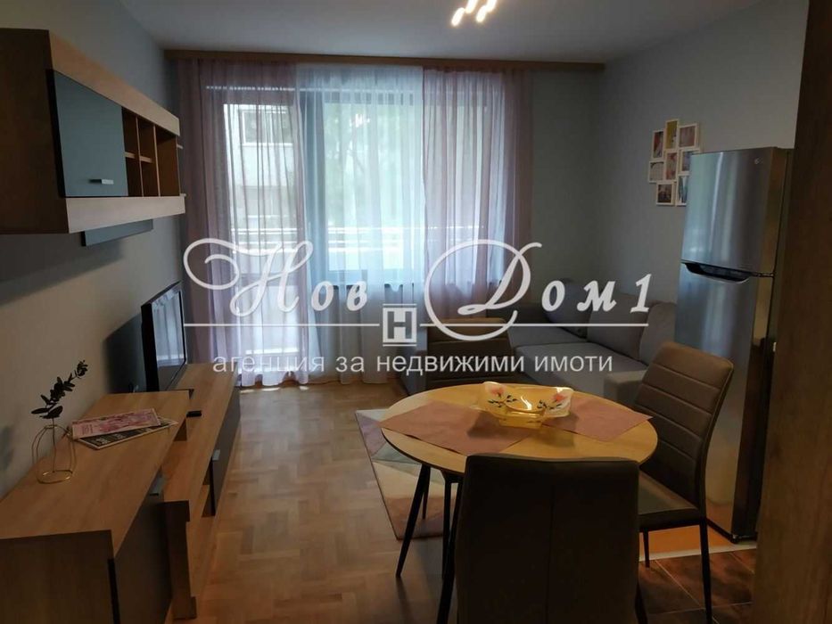 Дава се под наем Едностаен апартамент в Варна, Окръжна болница - 30 кв.м за 300 € - Снимка #1