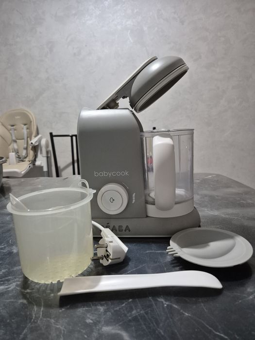 Детская пароварка для первого прикорма