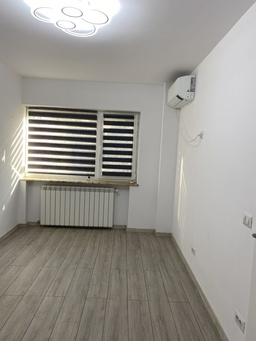 Închiriez apartament 2 camere decomandat/ pretabil spatiu