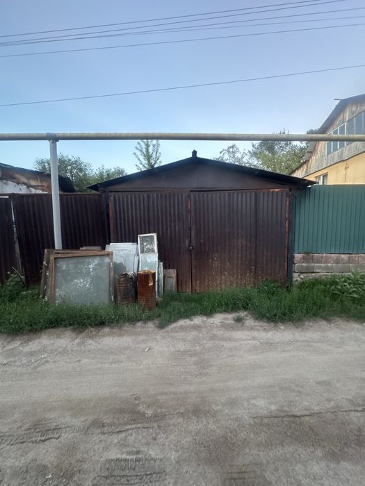 Продам гараж на металлолом