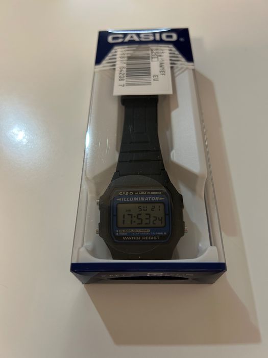 Casio F-105W-1AWYEF