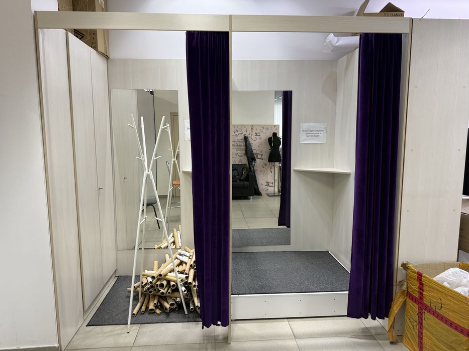 Продам примерочные 1,3*1,2м с зеркалами