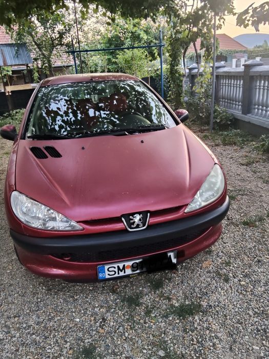 Vând peujoto 206 din 2006 in conditi foarte bune