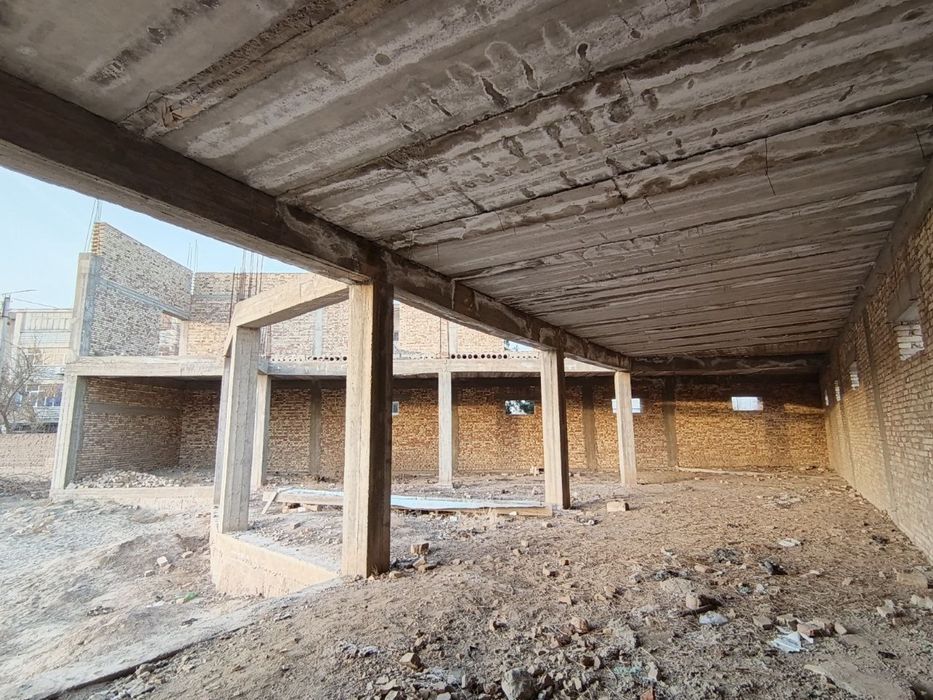 Тугалланмаган сервис комплекси (кафе, аквапарк, болалар зонаси)