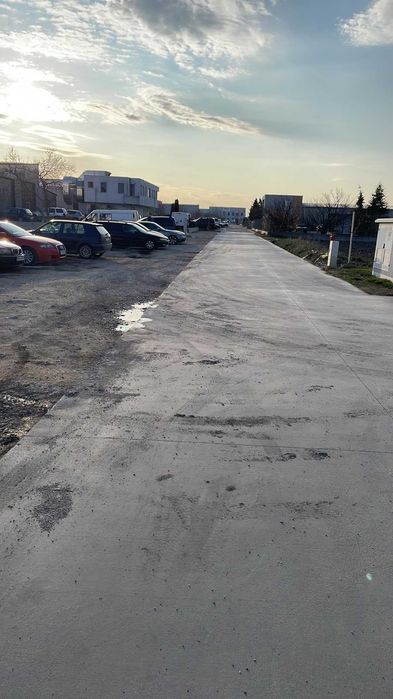 Парцел на Карловско Шосе с сменен статут за промишлено строителство