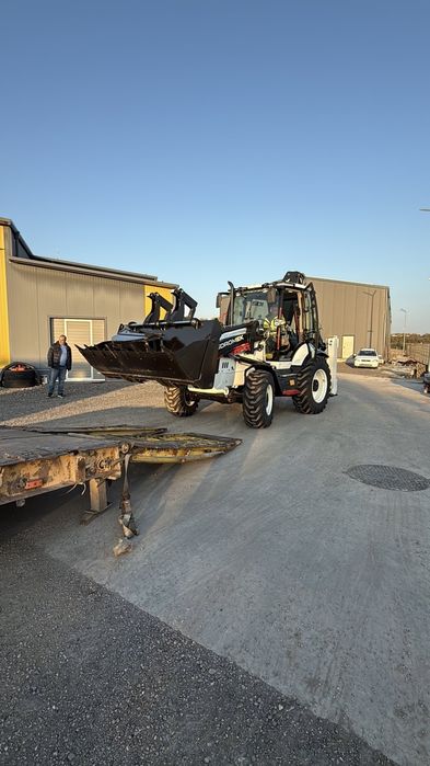 Услуги с комбиниран багер и САМОСВАЛ