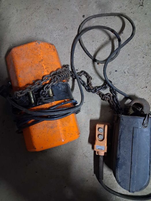 Продава ел.телфер HITACHI 1000kg