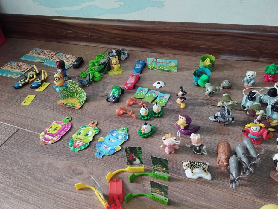 Новые игрушки от Киндер - сюрприза