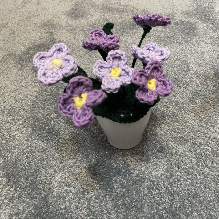 Плетени цветя на една кука